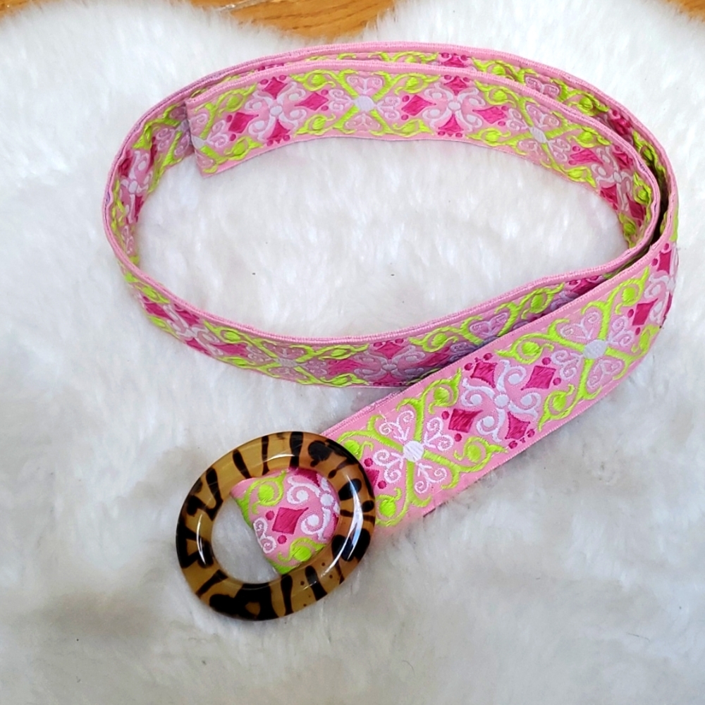 Top it off  Pink Embroidered Floral Belt With Lucite Buckle Size S